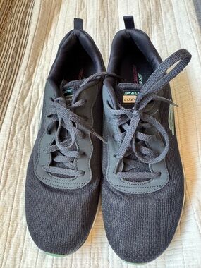 Skechers Men’s Black Knit Lace-Up Sneakers with Subtle Green Accent